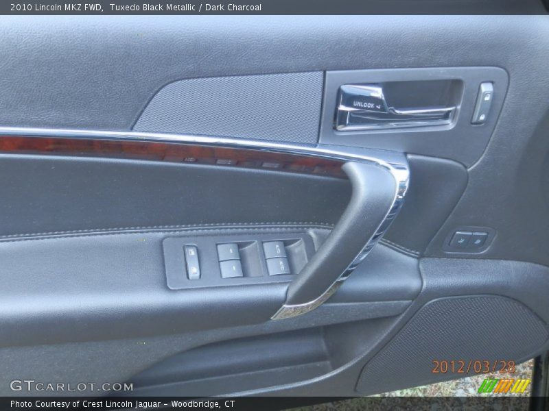 Tuxedo Black Metallic / Dark Charcoal 2010 Lincoln MKZ FWD