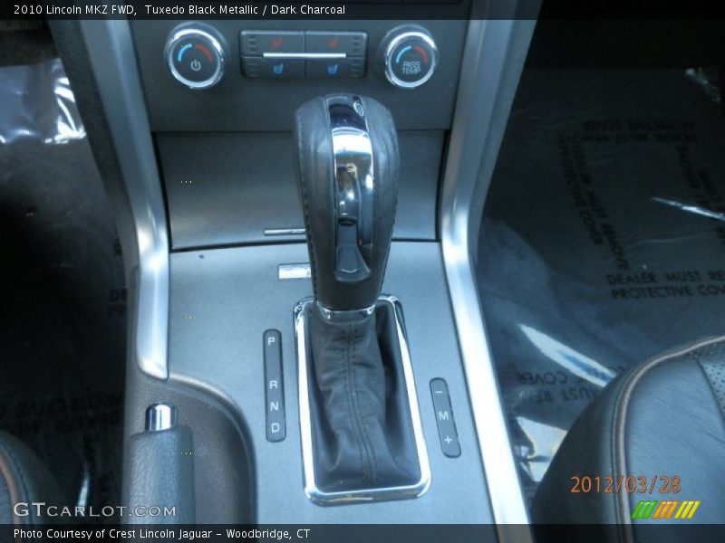 Tuxedo Black Metallic / Dark Charcoal 2010 Lincoln MKZ FWD