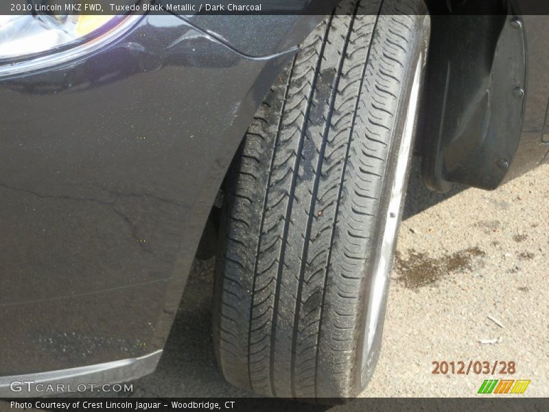 Tuxedo Black Metallic / Dark Charcoal 2010 Lincoln MKZ FWD