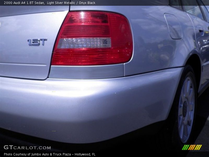 Light Silver Metallic / Onyx Black 2000 Audi A4 1.8T Sedan