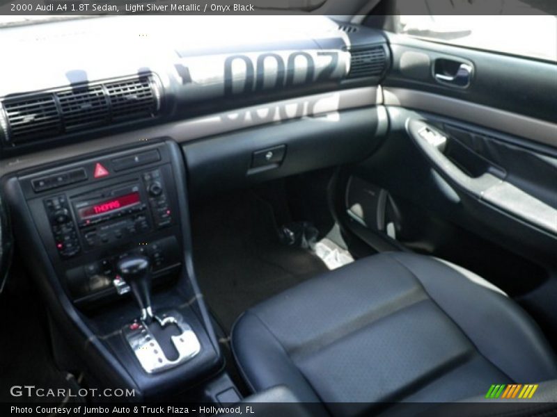 Light Silver Metallic / Onyx Black 2000 Audi A4 1.8T Sedan