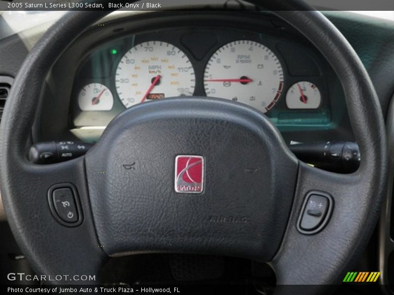 Black Onyx / Black 2005 Saturn L Series L300 Sedan