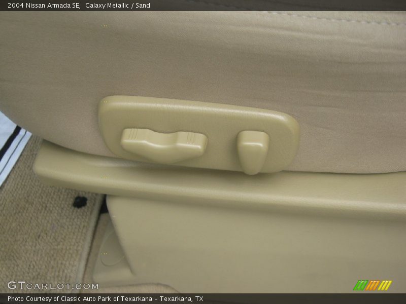 Galaxy Metallic / Sand 2004 Nissan Armada SE