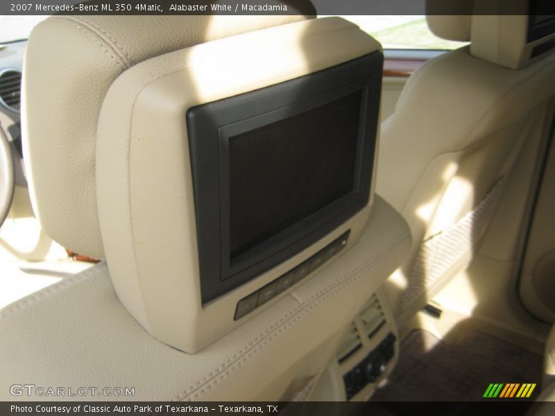 Alabaster White / Macadamia 2007 Mercedes-Benz ML 350 4Matic