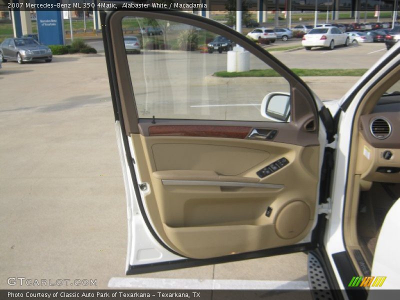 Alabaster White / Macadamia 2007 Mercedes-Benz ML 350 4Matic