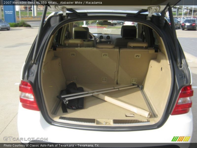 Alabaster White / Macadamia 2007 Mercedes-Benz ML 350 4Matic