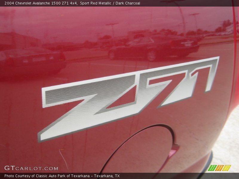 Sport Red Metallic / Dark Charcoal 2004 Chevrolet Avalanche 1500 Z71 4x4