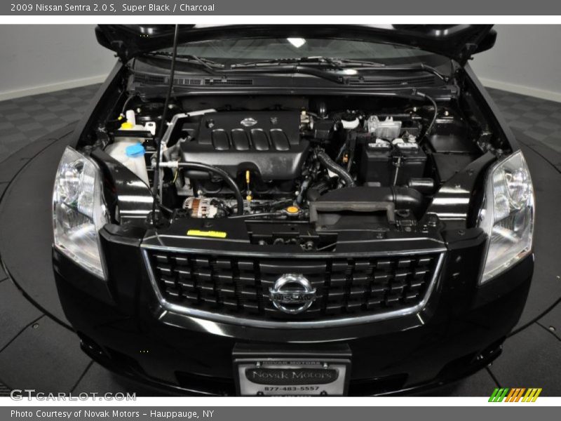 Super Black / Charcoal 2009 Nissan Sentra 2.0 S