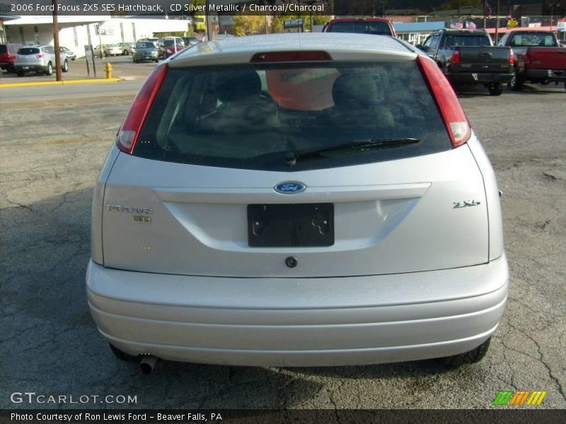 CD Silver Metallic / Charcoal/Charcoal 2006 Ford Focus ZX5 SES Hatchback