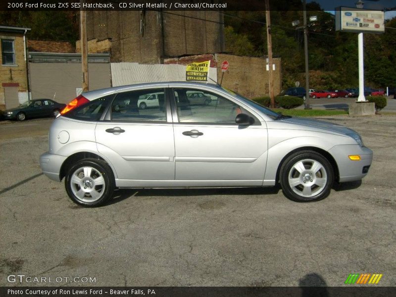 CD Silver Metallic / Charcoal/Charcoal 2006 Ford Focus ZX5 SES Hatchback
