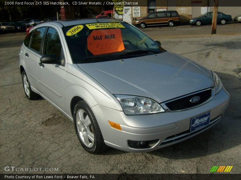 CD Silver Metallic / Charcoal/Charcoal 2006 Ford Focus ZX5 SES Hatchback