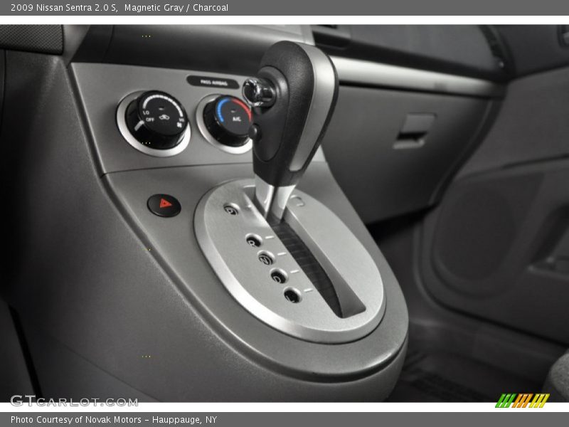 Magnetic Gray / Charcoal 2009 Nissan Sentra 2.0 S