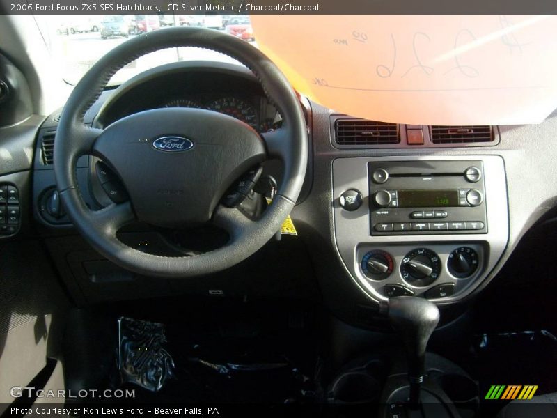 CD Silver Metallic / Charcoal/Charcoal 2006 Ford Focus ZX5 SES Hatchback