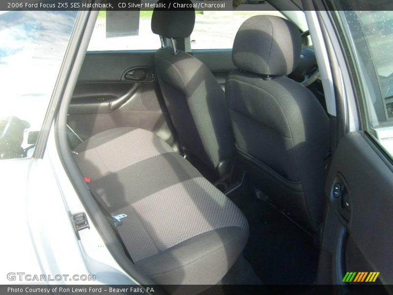 CD Silver Metallic / Charcoal/Charcoal 2006 Ford Focus ZX5 SES Hatchback