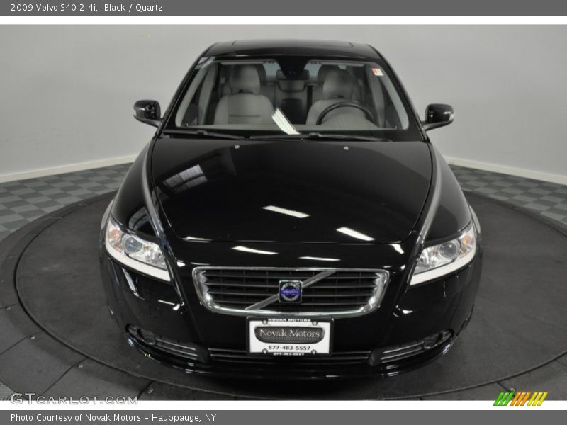 Black / Quartz 2009 Volvo S40 2.4i