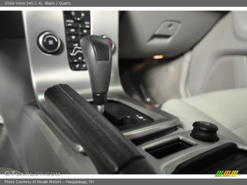 Black / Quartz 2009 Volvo S40 2.4i