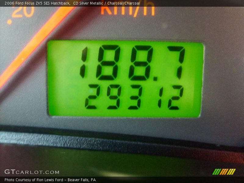 CD Silver Metallic / Charcoal/Charcoal 2006 Ford Focus ZX5 SES Hatchback