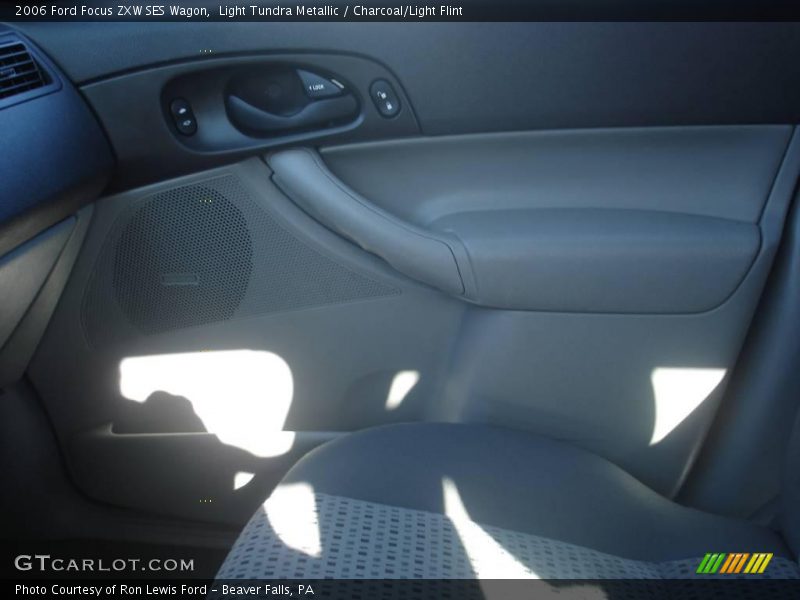 Light Tundra Metallic / Charcoal/Light Flint 2006 Ford Focus ZXW SES Wagon