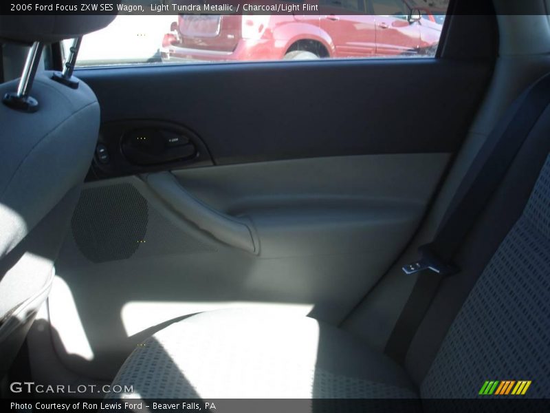 Light Tundra Metallic / Charcoal/Light Flint 2006 Ford Focus ZXW SES Wagon
