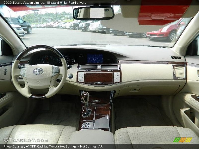 Blizzard White Pearl / Ivory 2010 Toyota Avalon Limited