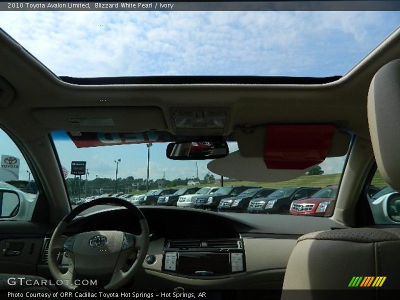 Blizzard White Pearl / Ivory 2010 Toyota Avalon Limited