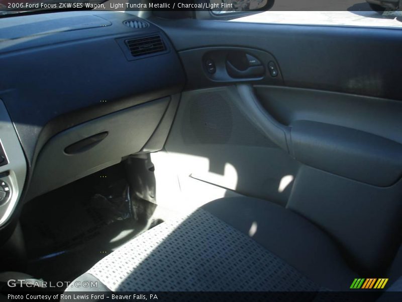Light Tundra Metallic / Charcoal/Light Flint 2006 Ford Focus ZXW SES Wagon