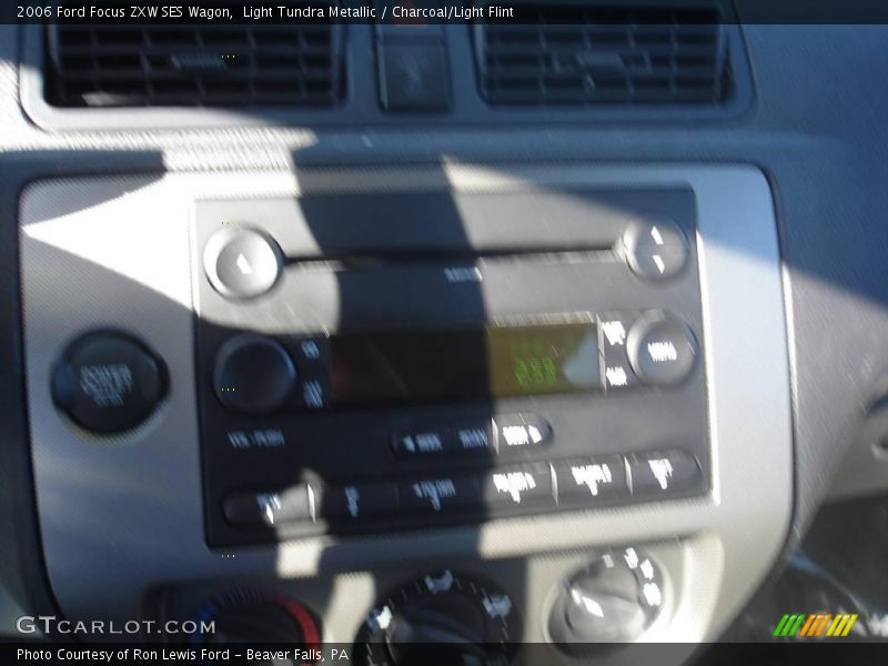Light Tundra Metallic / Charcoal/Light Flint 2006 Ford Focus ZXW SES Wagon