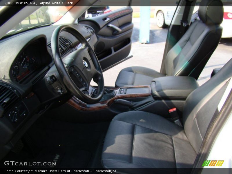 Alpine White / Black 2006 BMW X5 4.4i
