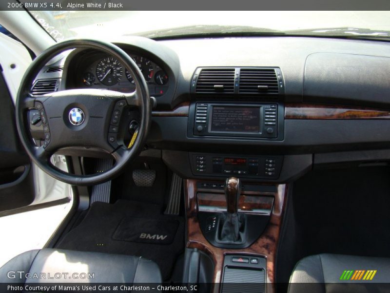 Alpine White / Black 2006 BMW X5 4.4i