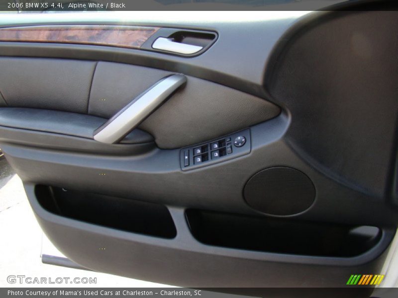Alpine White / Black 2006 BMW X5 4.4i