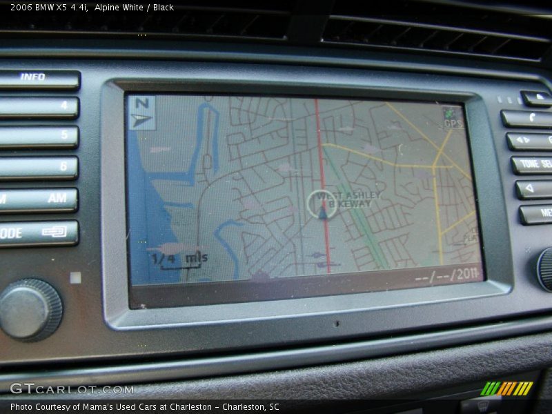 Alpine White / Black 2006 BMW X5 4.4i