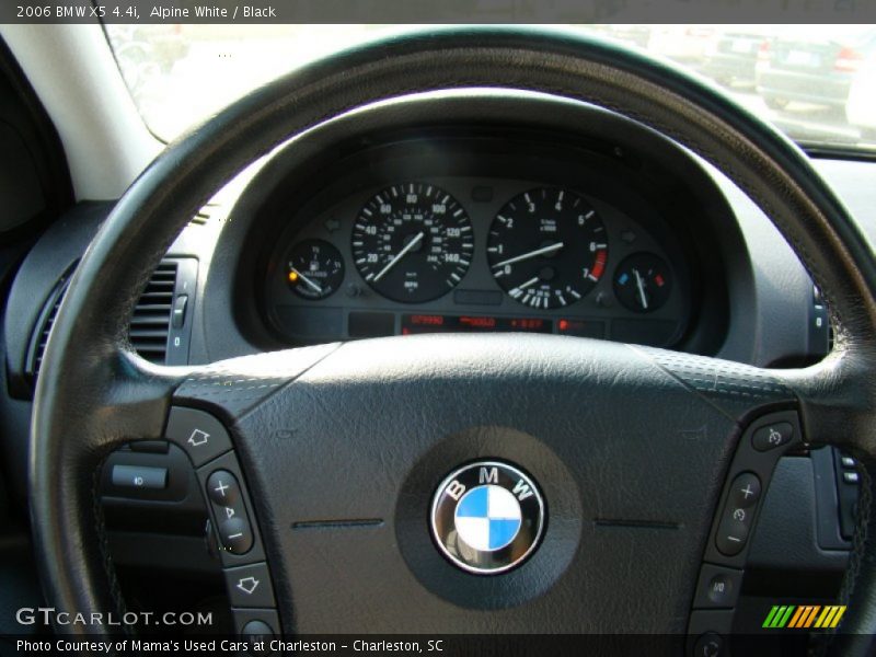 Alpine White / Black 2006 BMW X5 4.4i