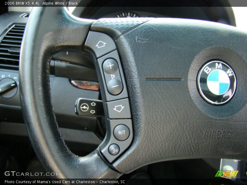 Alpine White / Black 2006 BMW X5 4.4i