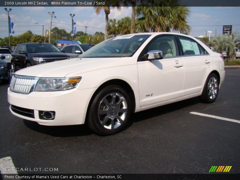 Front 3/4 View of 2009 MKZ Sedan