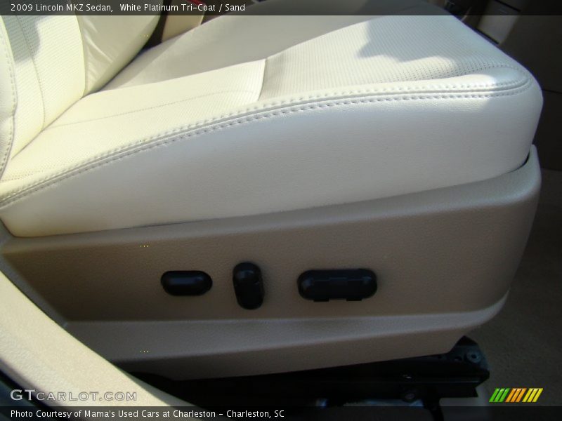 White Platinum Tri-Coat / Sand 2009 Lincoln MKZ Sedan