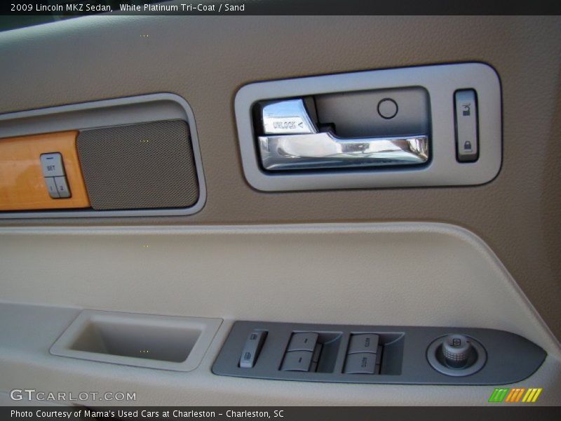 White Platinum Tri-Coat / Sand 2009 Lincoln MKZ Sedan