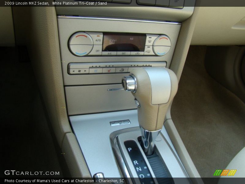 White Platinum Tri-Coat / Sand 2009 Lincoln MKZ Sedan