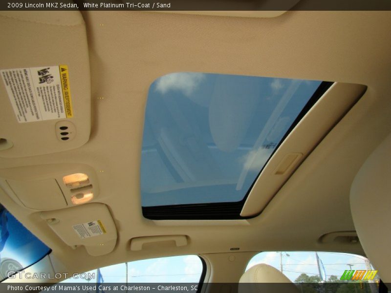 White Platinum Tri-Coat / Sand 2009 Lincoln MKZ Sedan