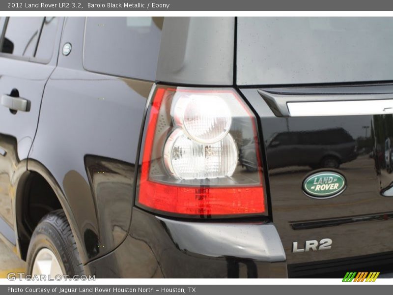 Barolo Black Metallic / Ebony 2012 Land Rover LR2 3.2