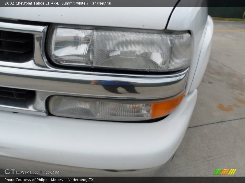 Summit White / Tan/Neutral 2002 Chevrolet Tahoe LT 4x4