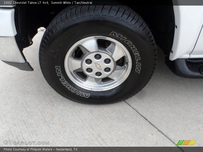 Summit White / Tan/Neutral 2002 Chevrolet Tahoe LT 4x4