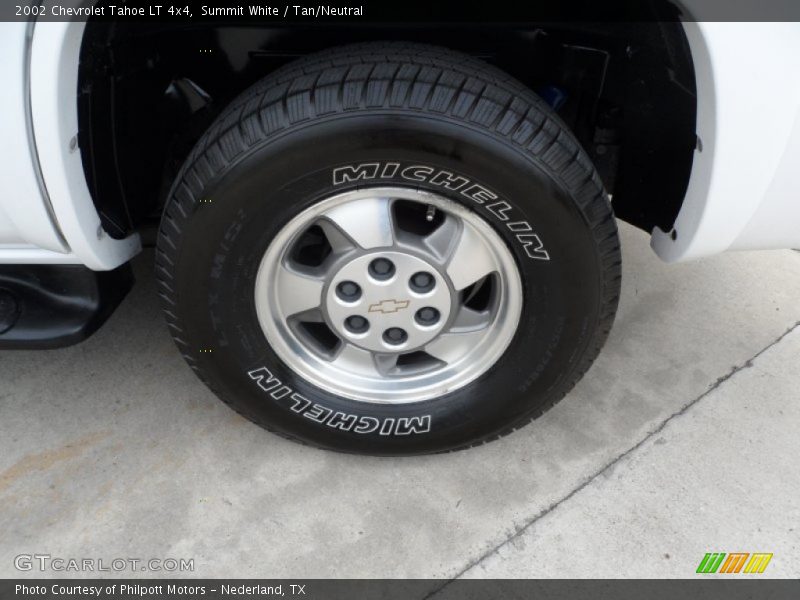 Summit White / Tan/Neutral 2002 Chevrolet Tahoe LT 4x4