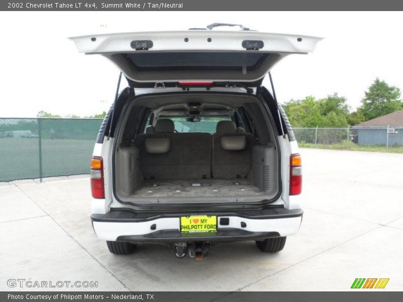 Summit White / Tan/Neutral 2002 Chevrolet Tahoe LT 4x4