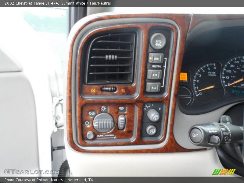 Summit White / Tan/Neutral 2002 Chevrolet Tahoe LT 4x4