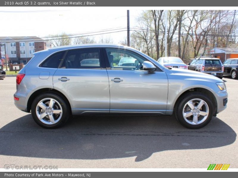 Ice Silver Metallic / Black 2010 Audi Q5 3.2 quattro
