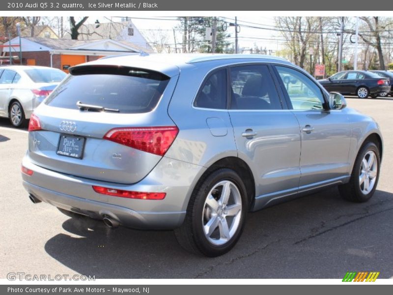 Ice Silver Metallic / Black 2010 Audi Q5 3.2 quattro