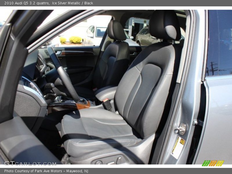 Ice Silver Metallic / Black 2010 Audi Q5 3.2 quattro