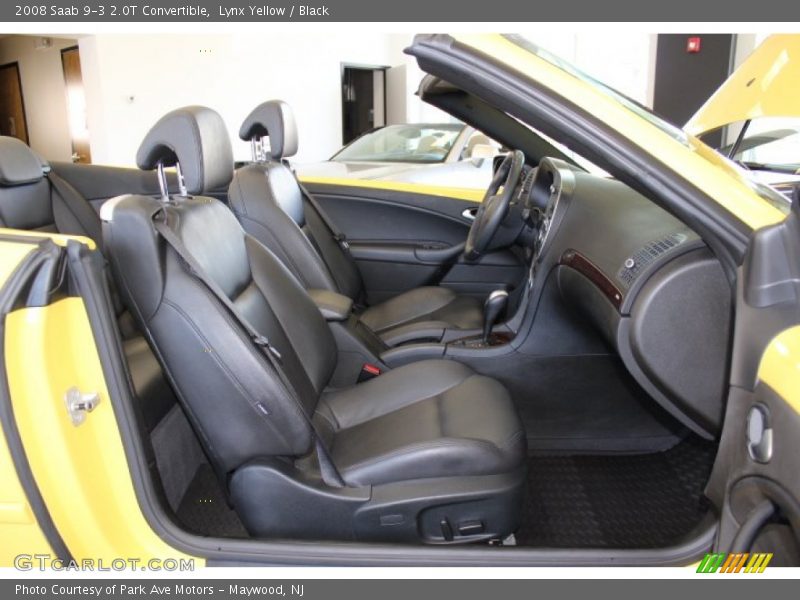 Front Seat of 2008 9-3 2.0T Convertible