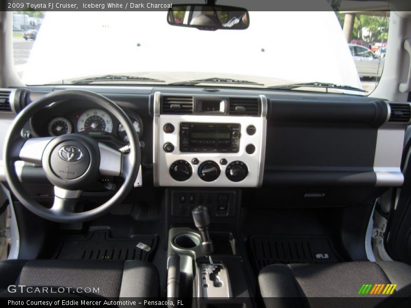 Iceberg White / Dark Charcoal 2009 Toyota FJ Cruiser