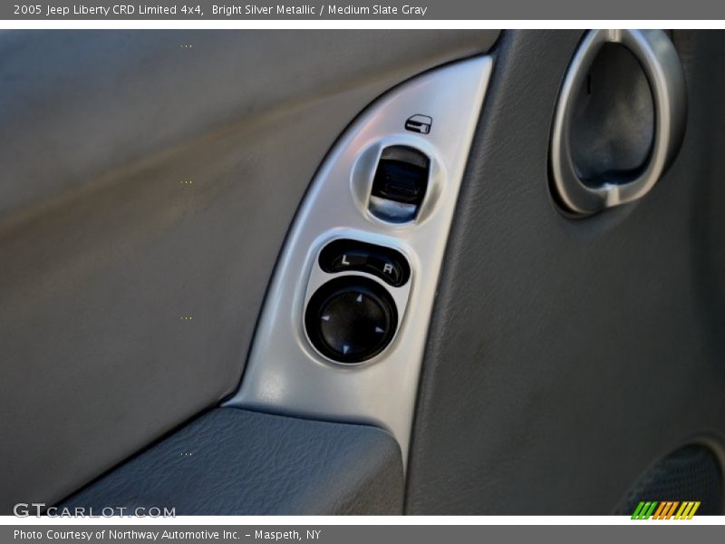 Bright Silver Metallic / Medium Slate Gray 2005 Jeep Liberty CRD Limited 4x4